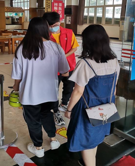 82B5B8B1C3F8B2A09E5DCFA99A3B8BBD_看图王